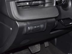 MHEV 230TCI CVT Pride Edition 2021 года 2021 MHEV 230TCI CVT Pride Edition Фото 8 из 386