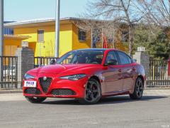 Роскошная спортивная версия 2.0T 280HP 2020 2020 2.0T 280HP Luxury Sports Edition Фото 1 из 1