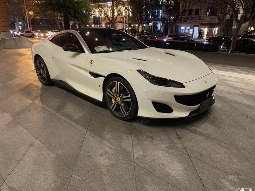 Ferrari 488 Pista