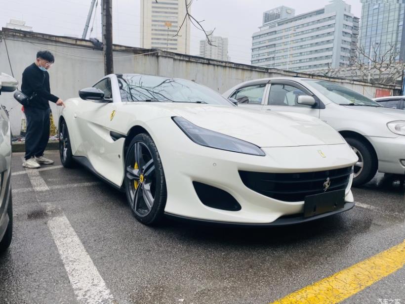 Ferrari 488 Pista