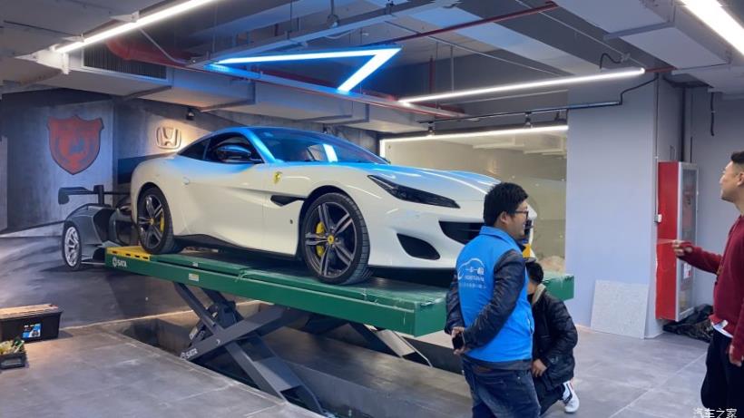 Ferrari 488 Pista