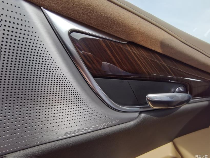 Cadillac XT6 (C1TL)