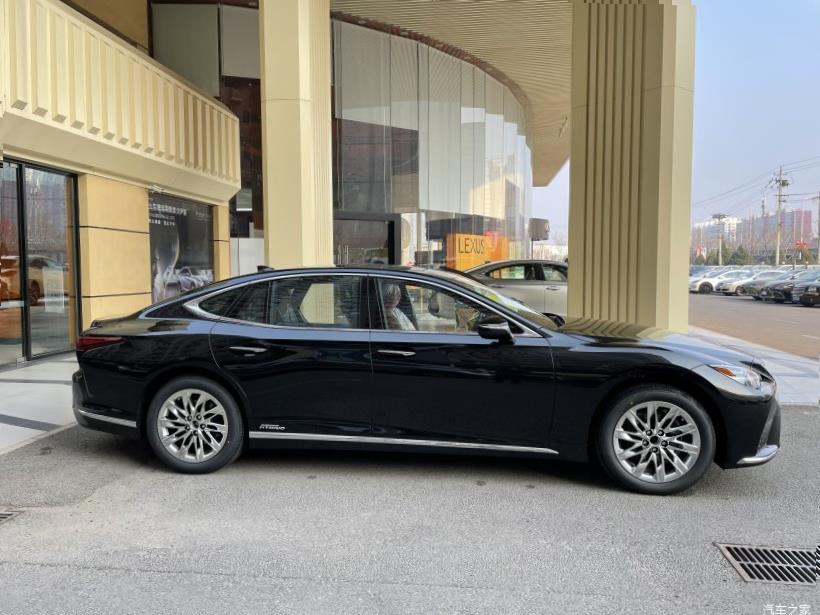 Lexus LS350 (XF50)