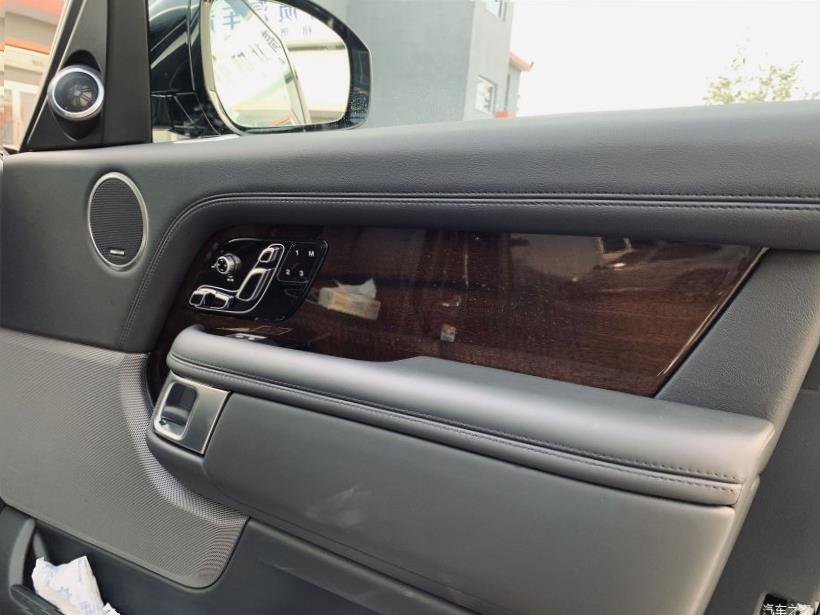 Land Rover Range Rover (L405)