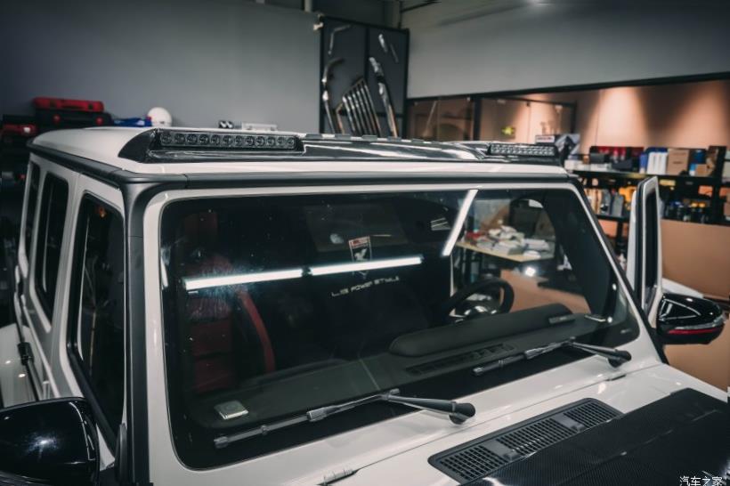 Mercedes-Benz G-Class (W463)