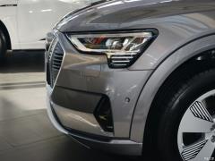 Модель 55 quattro 2019 года 2019 55 quattro fashion model Фото 21 из 49