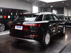 Модель 55 quattro 2019 года 2019 55 quattro fashion model Фото 6 из 45