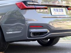 Обновленный спортивный костюм 740Li xDrive Executive M 2019 года 2019 facelifted 740Li xDrive executive M sports suit Фото 58 из 122