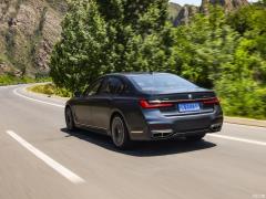Обновленный спортивный костюм M760Li xDrive V12 2019 года 2019 facelifted M760Li xDrive V12 sports suit Фото 108 из 108