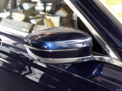 Обновленный спортивный костюм 740Li xDrive Executive M 2019 года 2019 facelifted 740Li xDrive executive M sports suit Фото 6 из 50