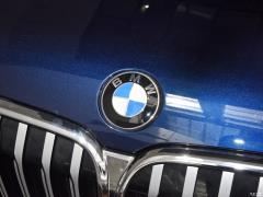 Обновленный спортивный костюм 740Li xDrive Executive M 2019 года 2019 facelifted 740Li xDrive executive M sports suit Фото 13 из 50