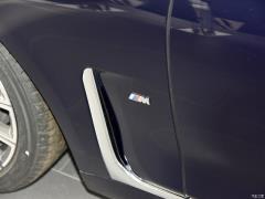 Обновленный спортивный костюм 740Li xDrive Executive M 2019 года 2019 facelifted 740Li xDrive executive M sports suit Фото 27 из 50