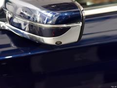 Обновленный спортивный костюм 740Li xDrive Executive M 2019 года 2019 facelifted 740Li xDrive executive M sports suit Фото 21 из 50