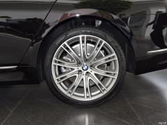 Фейслифтинг 750Li xDrive V8 2019 года в роскошном пакете 2019 facelift 750Li xDrive V8 luxury package Фото 70 из 89