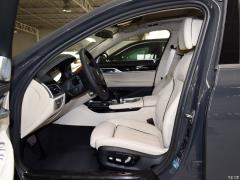 Обновленный роскошный пакет 750Li xDrive V8 2019 года 2019 facelift 750Li xDrive V8 luxury package Фото 17 из 42