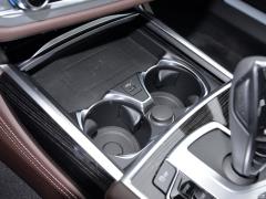 Спортивный костюм 740Li Leading M 2019 с подтяжкой лица 2019 facelift 740Li leading M sports suit Фото 57 из 465