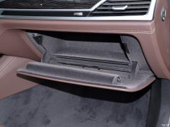 Спортивный костюм 740Li Leading M 2019 с подтяжкой лица 2019 facelift 740Li leading M sports suit Фото 67 из 465