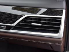 Обновленный спортивный костюм 730Li M 2019 года 2019 facelifted 730Li M sports suit Фото 36 из 465