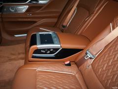 Обновленный спортивный костюм 740Li xDrive Executive M 2019 года 2019 facelifted 740Li xDrive executive M sports suit Фото 252 из 540