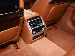 Обновленный спортивный костюм 750Li xDrive V8 M 2019 года 2019 facelifted 750Li xDrive V8 M sports suit Фото 489 из 540