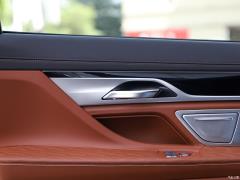 Обновленный спортивный костюм 740Li xDrive Executive M 2019 года 2019 facelifted 740Li xDrive executive M sports suit Фото 237 из 540