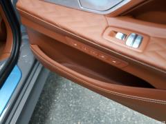 Обновленный спортивный костюм 740Li xDrive Executive M 2019 года 2019 facelifted 740Li xDrive executive M sports suit Фото 279 из 540