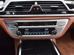 Модельный фейслифтинг модели 740Li xDrive 2019 года выпуска люкс 2019 facelifted 740Li xDrive executive luxury package Фото 87 из 540