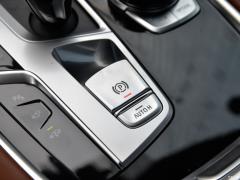 Обновленный спортивный костюм 750Li xDrive V8 M 2019 года 2019 facelifted 750Li xDrive V8 M sports suit Фото 153 из 540