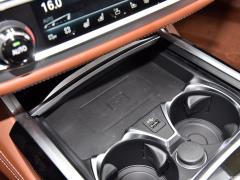 Модельный фейслифтинг модели 740Li xDrive 2019 года выпуска люкс 2019 facelifted 740Li xDrive executive luxury package Фото 88 из 540