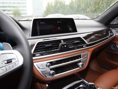 Обновленный спортивный костюм 750Li xDrive V8 M 2019 года 2019 facelifted 750Li xDrive V8 M sports suit Фото 187 из 540