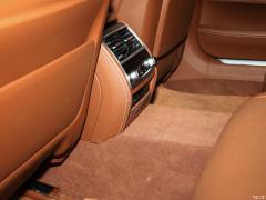 Обновленный спортивный костюм 740Li xDrive Executive M 2019 года 2019 facelifted 740Li xDrive executive M sports suit Фото 246 из 540