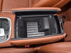 Модельный фейслифтинг модели 740Li xDrive 2019 года выпуска люкс 2019 facelifted 740Li xDrive executive luxury package Фото 316 из 540