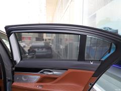 Обновленный спортивный костюм 740Li xDrive Executive M 2019 года 2019 facelifted 740Li xDrive executive M sports suit Фото 280 из 540