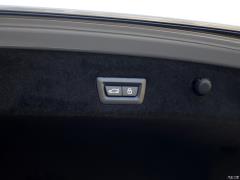 Обновленный спортивный костюм 740Li xDrive Executive M 2019 года 2019 facelifted 740Li xDrive executive M sports suit Фото 293 из 540