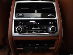 Обновленный спортивный костюм 740Li xDrive Executive M 2019 года 2019 facelifted 740Li xDrive executive M sports suit Фото 249 из 540