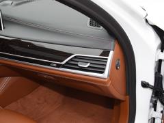 Обновленный спортивный костюм 750Li xDrive V8 M 2019 года 2019 facelifted 750Li xDrive V8 M sports suit Фото 211 из 540