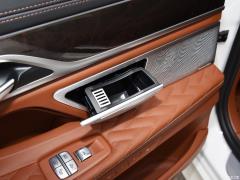 Обновленный спортивный костюм 750Li xDrive V8 M 2019 года 2019 facelifted 750Li xDrive V8 M sports suit Фото 481 из 540