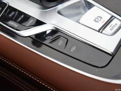 Обновленный спортивный костюм 750Li xDrive V8 M 2019 года 2019 facelifted 750Li xDrive V8 M sports suit Фото 208 из 540
