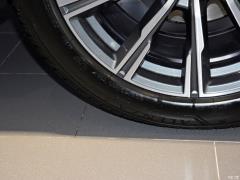 Спортивный костюм 2021 xDrive30i M 2021 xDrive30i M sports suit Фото 29 из 40