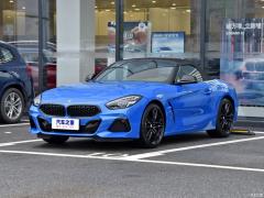 Спортивный ночной комплект sDrive 25i M 2019 г. 2019 sDrive 25i M Sports Night Set Фото 22 из 69