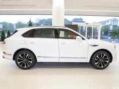 2021 4.0T V8 2021 4.0T V8 Фото 4 из 65