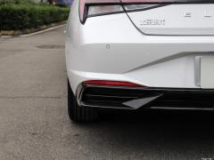 2021 1,5-литровый вариатор LUX Premium Edition 2021 1.5L CVT LUX Premium Edition Фото 58 из 77