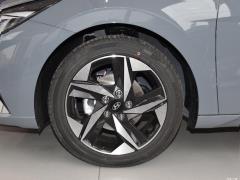 2021 1,5 л вариатор GLX Elite Edition 2021 1.5L CVT GLX Elite Edition Фото 84 из 105