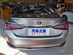 2020 300h Executive Edition 2020 300h Executive Edition Фото 12 из 266
