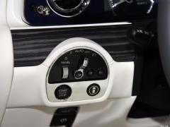 2021 версия со стандартной колесной базой 6,7 т 2021 6.7T standard wheelbase version Фото 6 из 239