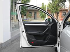 1.5L Автоматическая версия Smart Travel Deluxe Edition 2020 г. 2020 1.5L Automatic Smart Travel Deluxe Edition Фото 1110 из 1247