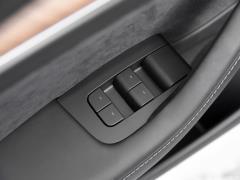 2021 Performance высокопроизводительная полноприводная версия 2021 Performance high-performance all-wheel drive version Фото 123 из 229